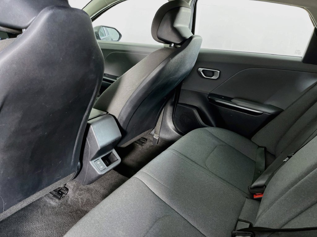 Used 2025 Kia K4 FWD image 31