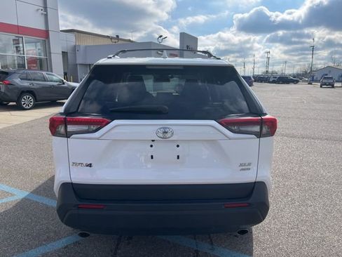 Used 2021 Toyota RAV4 XLE image 5