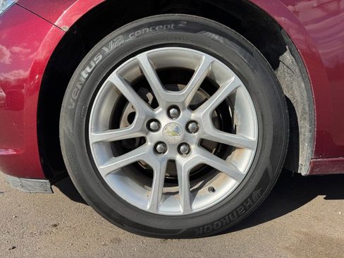 Used 2015 Chevrolet Malibu LT w/ Power Convenience Package image 13