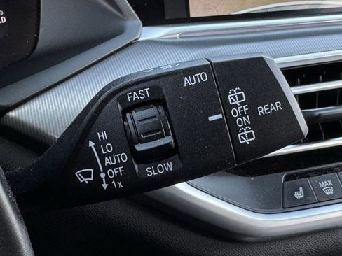 Used 2023 BMW X5 sDrive40i w/ Premium Package image 25