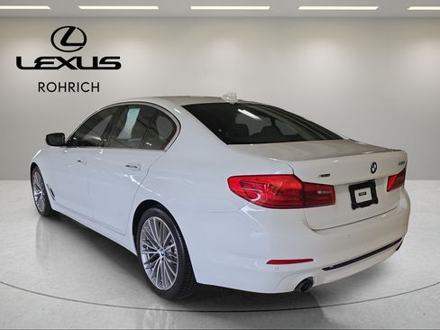 Used 2018 BMW 530i xDrive AWD/4WD image 8