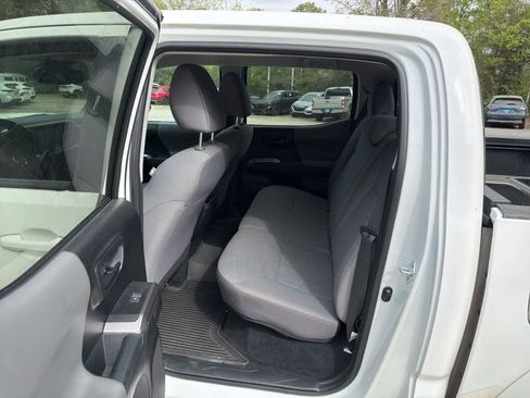 Used 2021 Toyota Tacoma SR5 image 15
