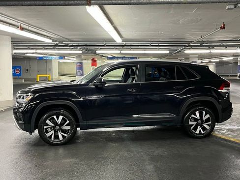 Used 2022 Volkswagen Atlas Cross Sport SE image 30
