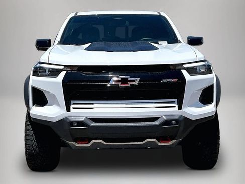 Certified 2024 Chevrolet Colorado ZR2 w/ ZR2 Convenience Package III AWD/4WD image 2