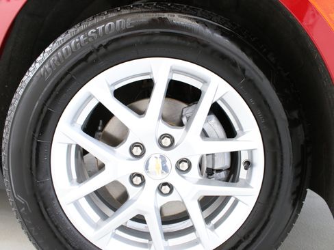 Used 2024 Chevrolet Equinox LT w/ LPO, Floor Liner Package AWD/4WD image 33