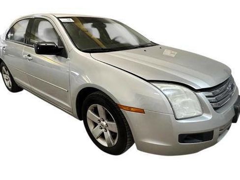 Used 2008 Ford Fusion SE FWD image 8