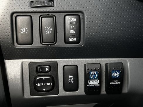 Used 2011 Toyota Tacoma 4x4 Double Cab image 18