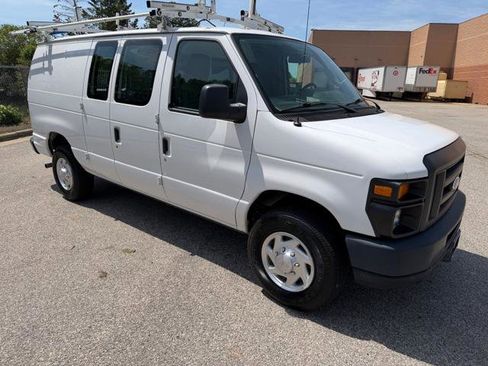 Used 2014 Ford E-250 and Econoline 250 w/ Power Group image 29