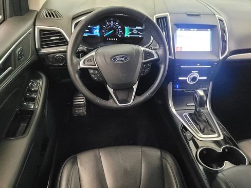 Used 2018 Ford Edge Titanium w/ Equipment Group 302A AWD/4WD image 22