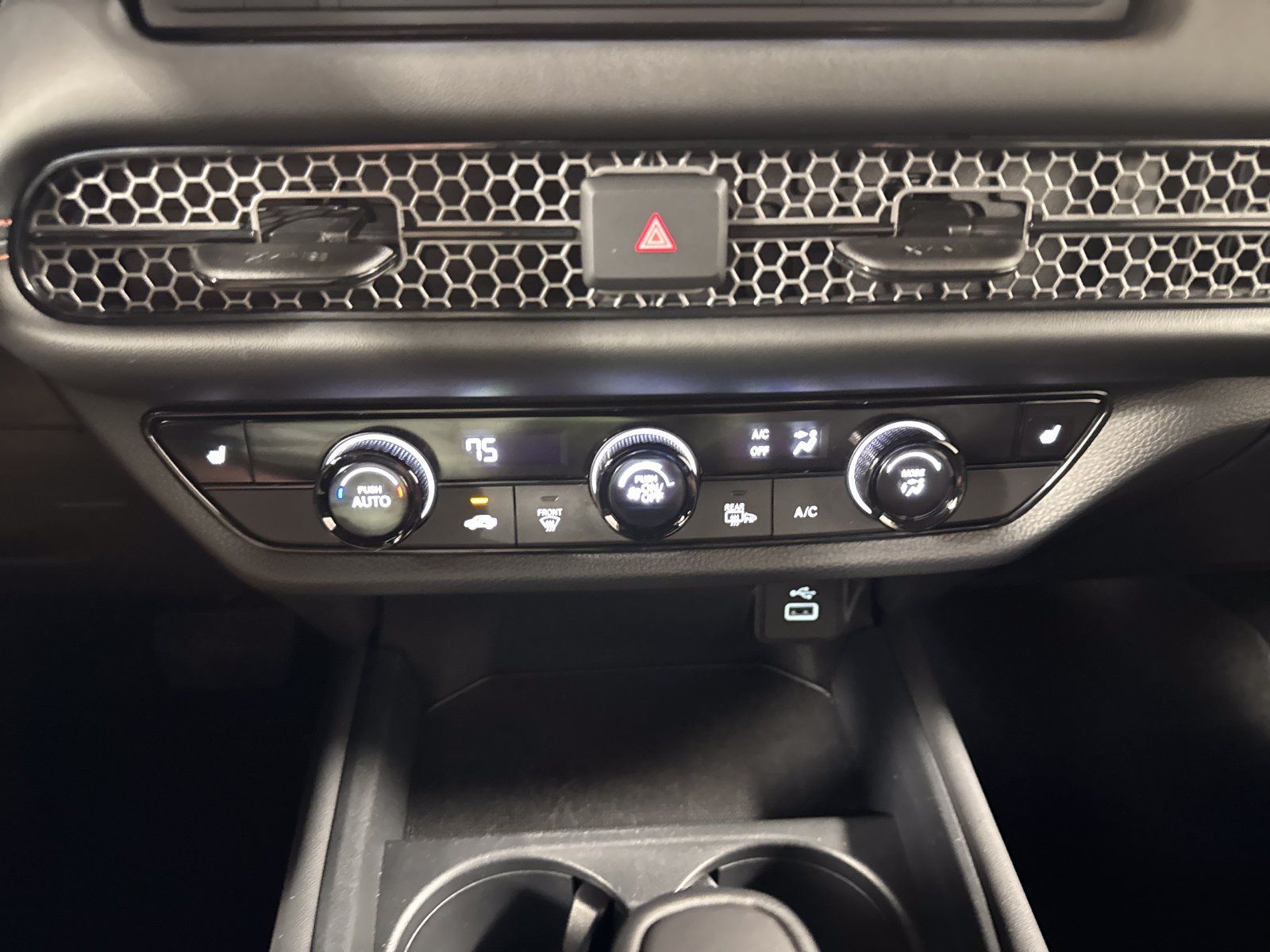 Certified 2024 Honda HR-V Sport image 19