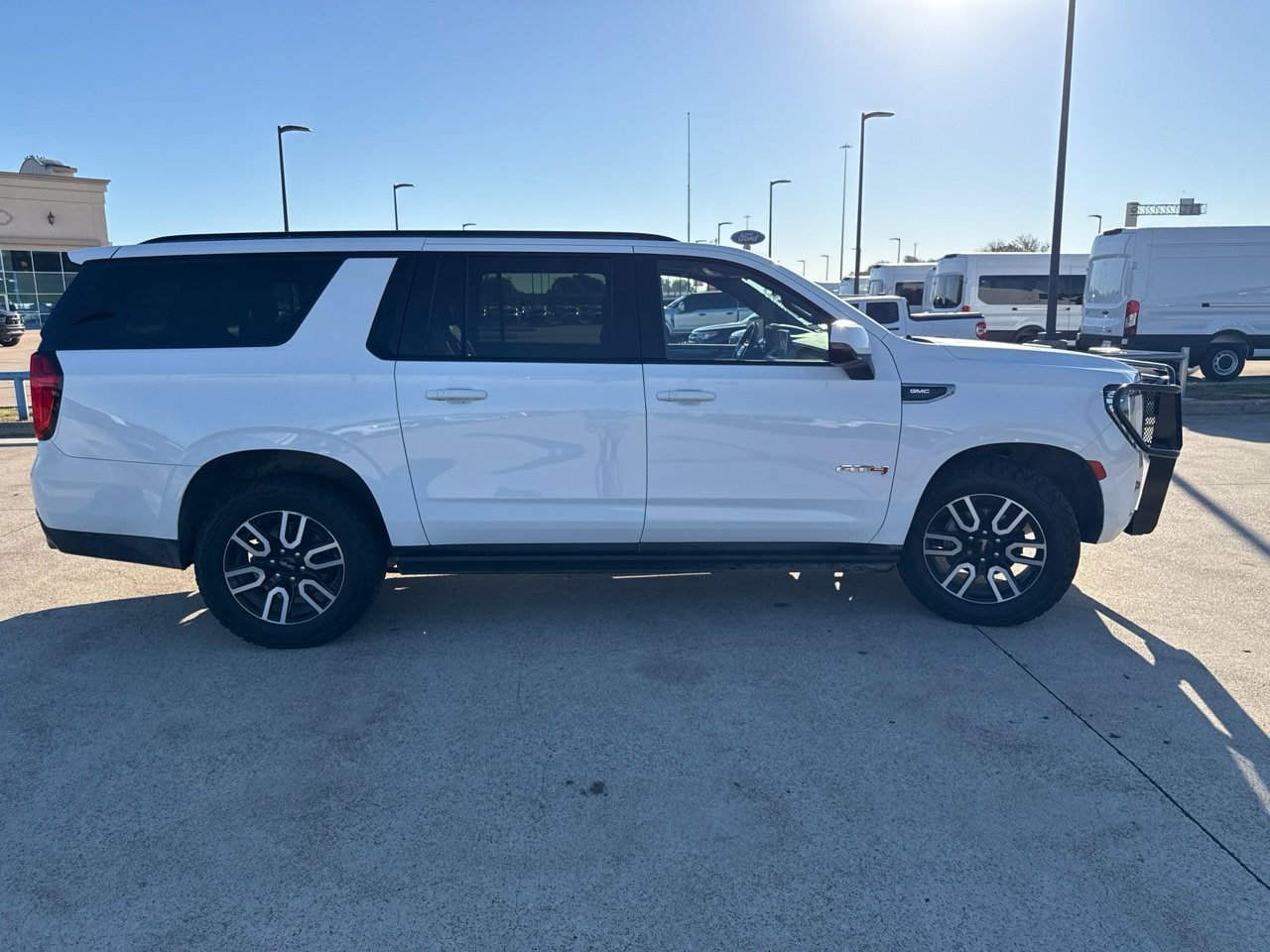 Used 2022 GMC Yukon XL AT4 w/ Max Trailering Package AWD/4WD image 17
