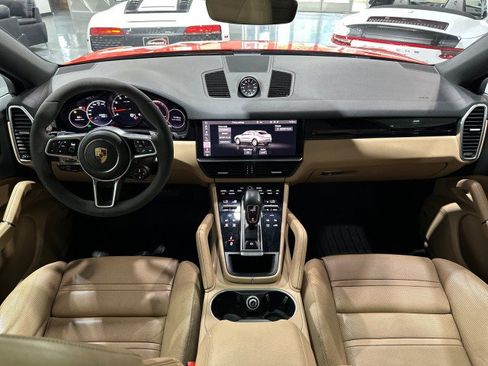 Used 2021 Porsche Cayenne Coupe AWD/4WD image 50