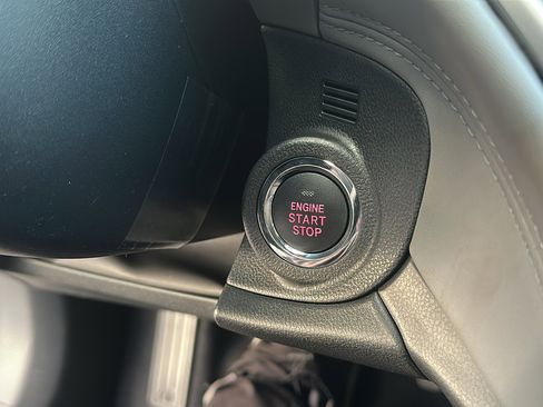 New 2025 Subaru Outback Limited image 15