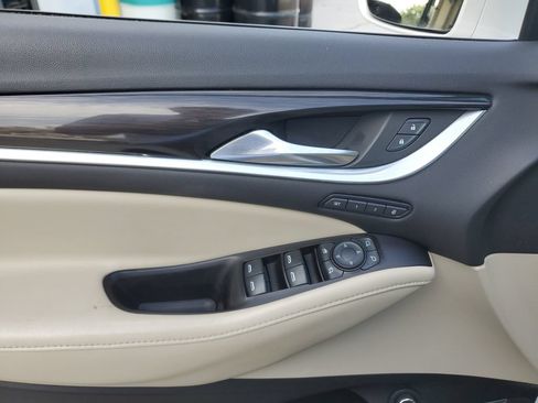 Used 2020 Buick Enclave Premium w/ Sun and Sites Package AWD/4WD image 24
