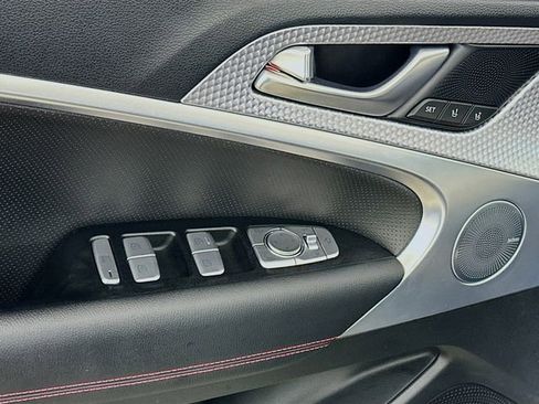 Used 2023 Genesis G70 2.0T w/ Sport Prestige Package image 10