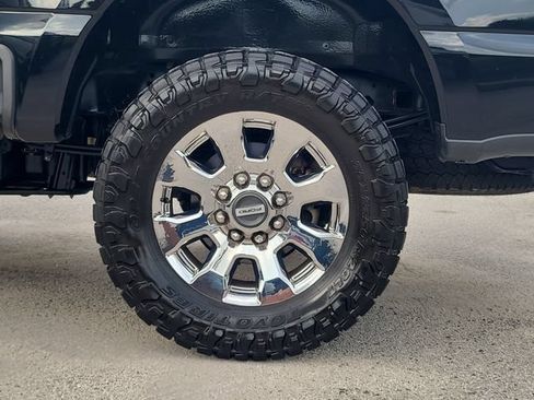 Used 2024 Ford F250 Platinum w/ FX4 Off-Road Package AWD/4WD image 8