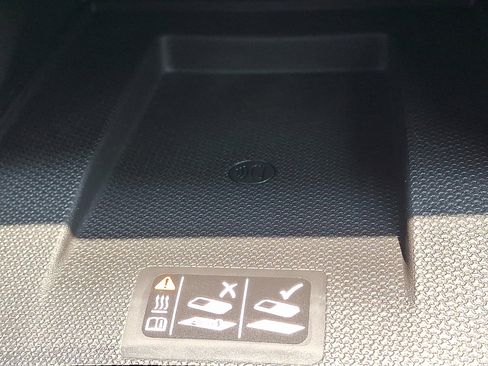 Used 2023 Chevrolet Blazer LT w/ Convenience Package image 24