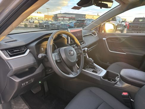New 2025 Toyota RAV4 LE image 9