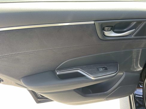 Used 2021 Honda Clarity Touring image 17