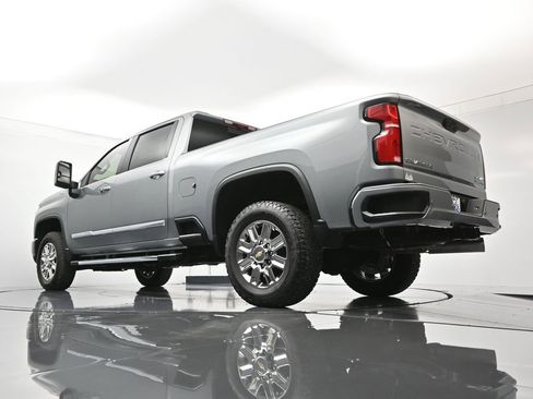 New 2026 Chevrolet Silverado 2500 High Country w/ High Country Premium Package AWD/4WD image 45