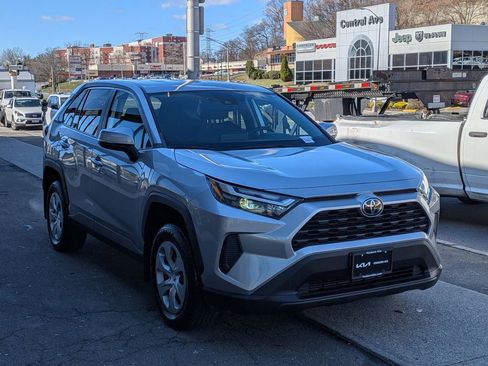 Used 2023 Toyota RAV4 LE image 4