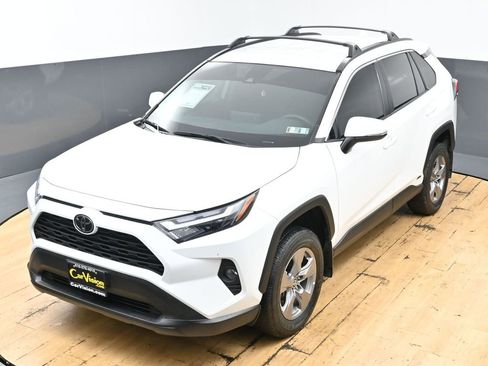 Used 2025 Toyota RAV4 LE AWD/4WD image 41