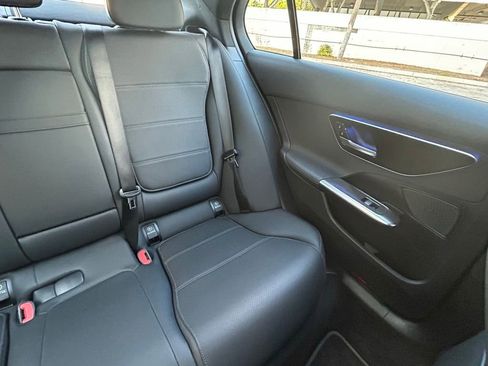Used 2025 Mercedes-Benz C 300 Sedan image 14