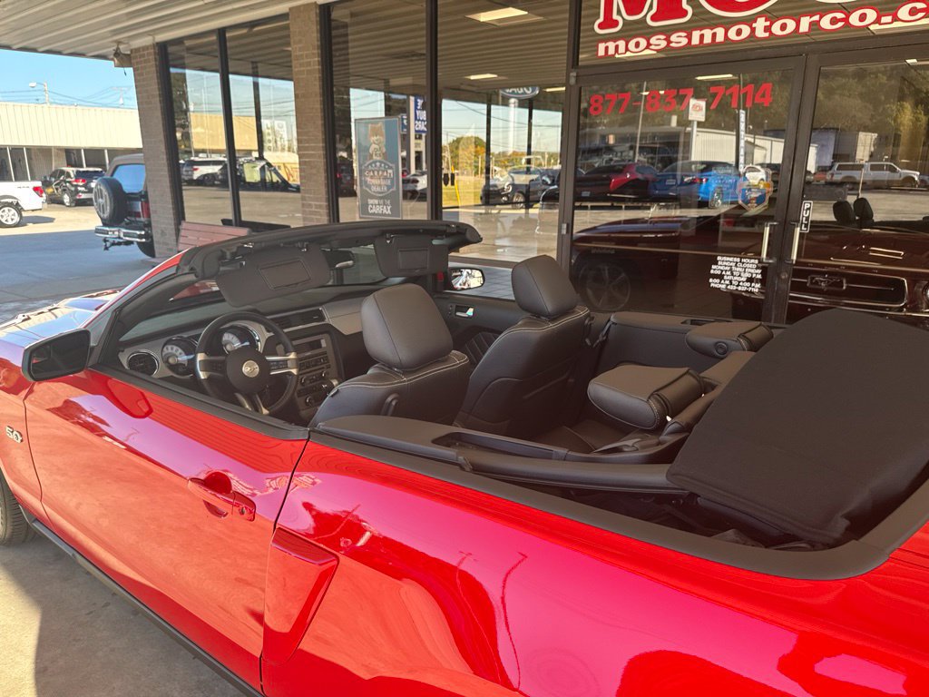 Used 2012 Ford Mustang GT Premium w/ Comfort Pkg RWD image 18