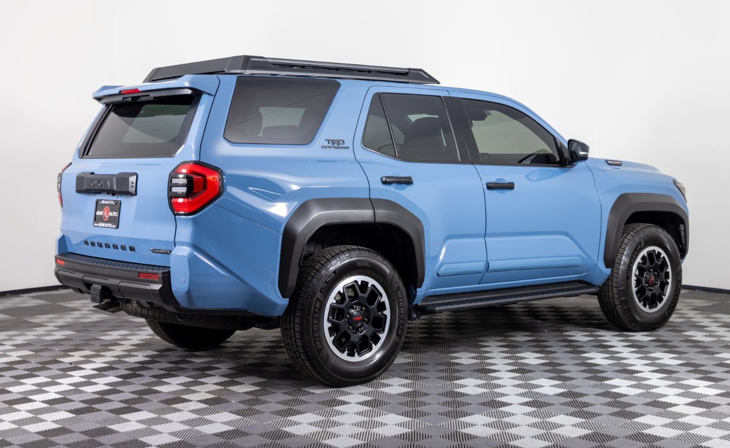 Used 2025 Toyota 4Runner TRD Off-Road AWD/4WD image 8