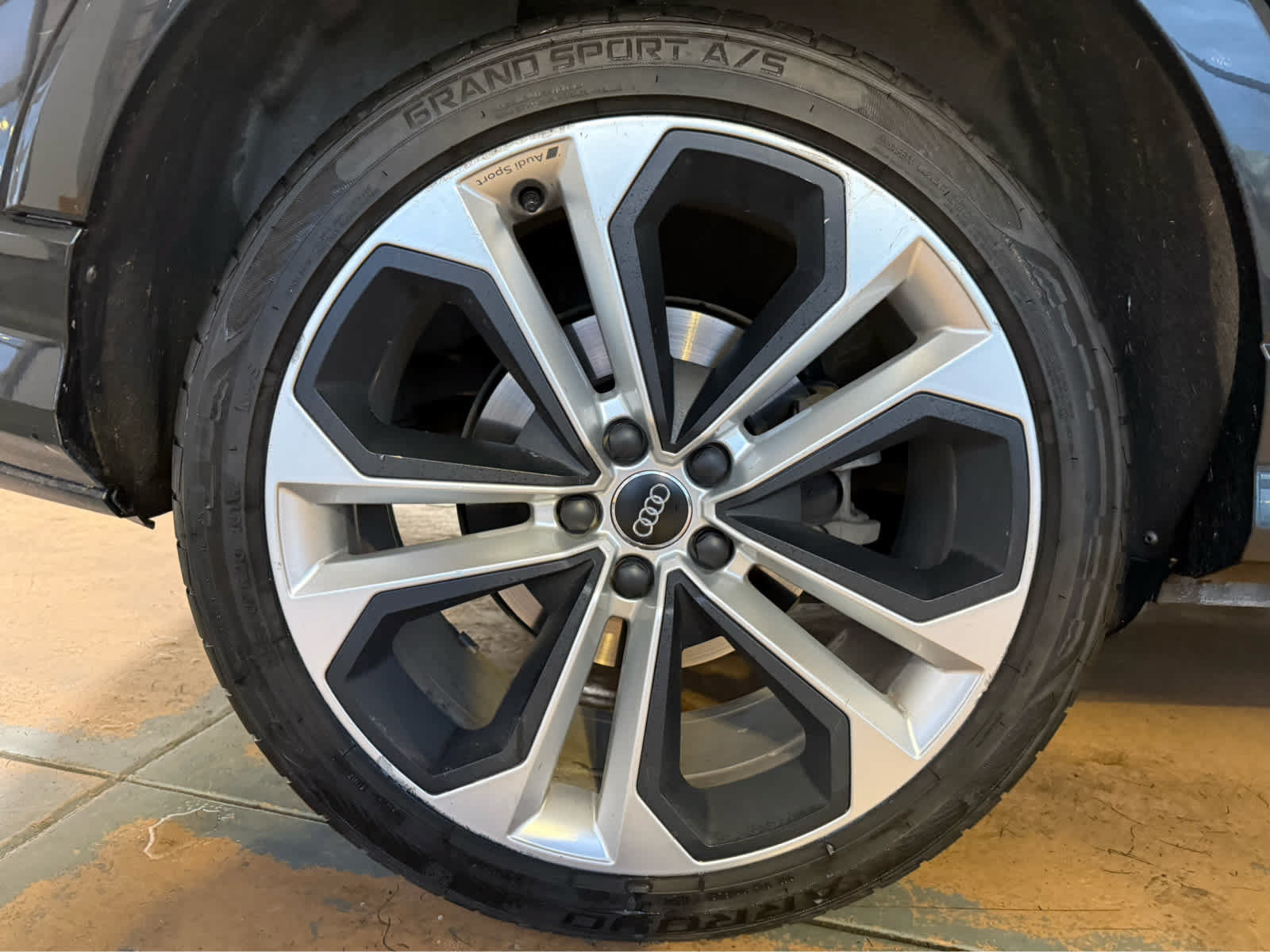 Used 2020 Audi Q3 2.0T Premium Plus w/ Premium Plus Package AWD/4WD image 9