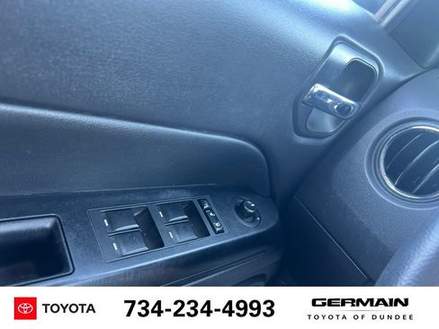 Used 2017 Jeep Patriot Sport w/ Power Value Group FWD image 25