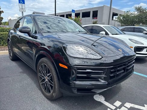 Certified 2026 Porsche Cayenne Coupe AWD/4WD image 4