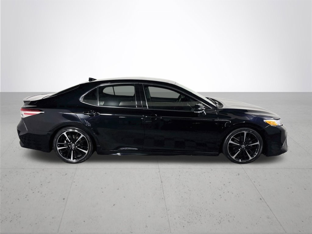 Used 2020 Toyota Camry XSE FWD image 5