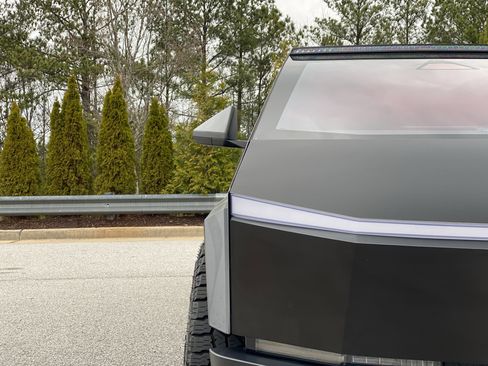 Used 2024 Tesla Cybertruck Cyberbeast image 31