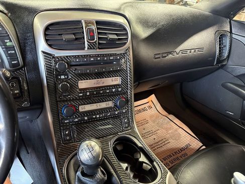 Used 2005 Chevrolet Corvette Convertible w/ Preferred Equipment Group image 30