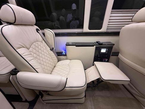 Used 2017 Mercedes-Benz Sprinter 3500 image 52