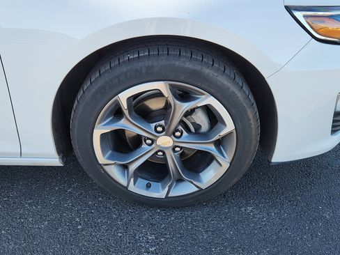 Used 2024 Chevrolet Malibu LT image 9