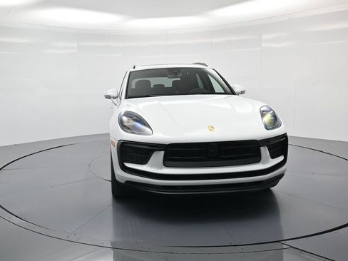 Certified 2024 Porsche Macan S image 33