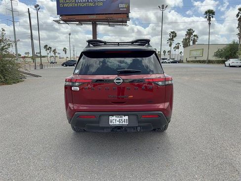 Used 2025 Nissan Pathfinder Rock Creek image 6