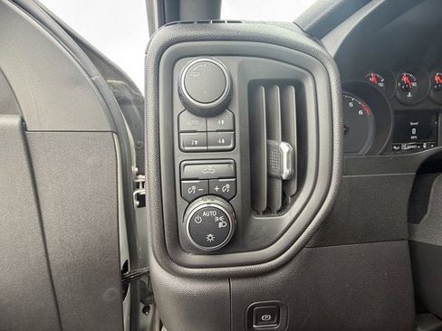 Used 2021 Chevrolet Silverado 1500 Custom Trail Boss image 21