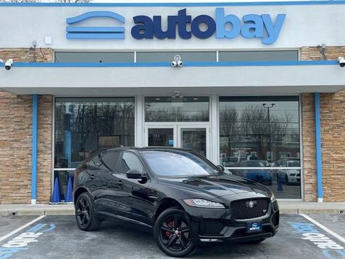 Used 2019 Jaguar F-PACE S image 6