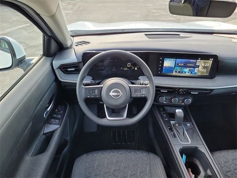 Used 2025 Nissan Kicks SV w/ Interior Electronics Package image 26