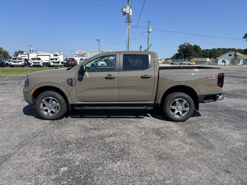 Used 2025 Ford Ranger XLT w/ FX4 Off-Road Package AWD/4WD image 4