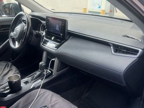 Used 2022 Toyota Corolla Cross LE image 14