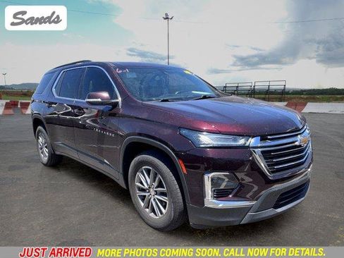 Used 2022 Chevrolet Traverse LT FWD image 1