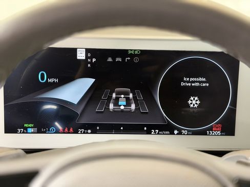 Used 2024 Hyundai Ioniq 5 SEL image 15