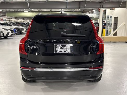 Certified 2023 Volvo XC90 B6 Plus AWD/4WD image 3