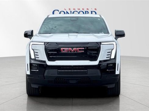 Used 2026 GMC Sierra EV Elevation w/ LPO, Elevation Dark Package image 9