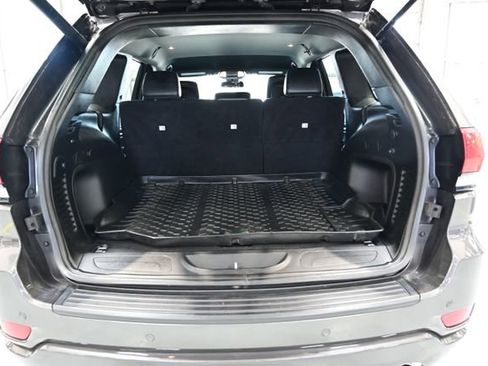 Used 2021 Jeep Grand Cherokee Laredo X image 27