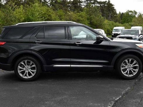 Certified 2021 Ford Explorer Limited w/ Equipment Group 301A AWD/4WD image 2